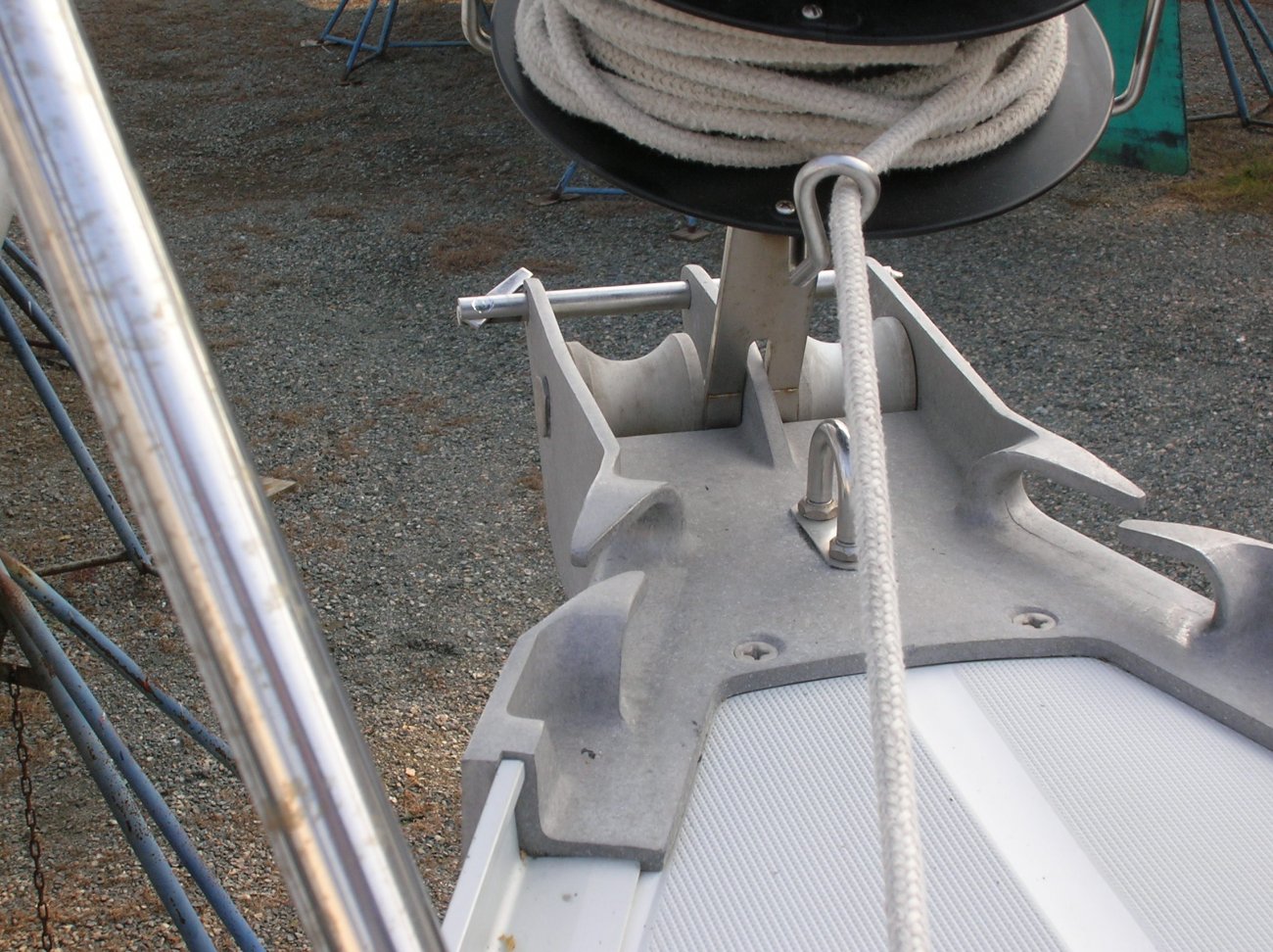 Windlass on a 322 Sailboat Owners Forums
