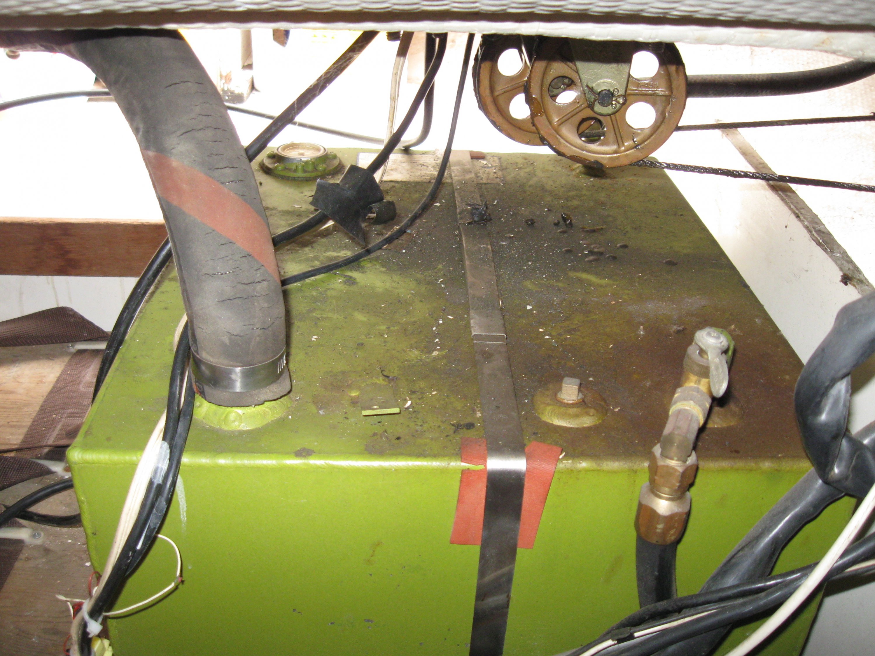 12 Gal Fuel Tank.JPG