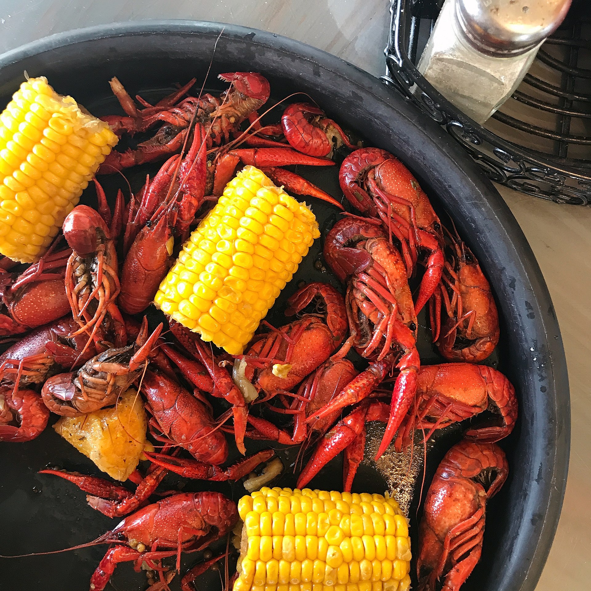 1920px-Crawfish.jpg