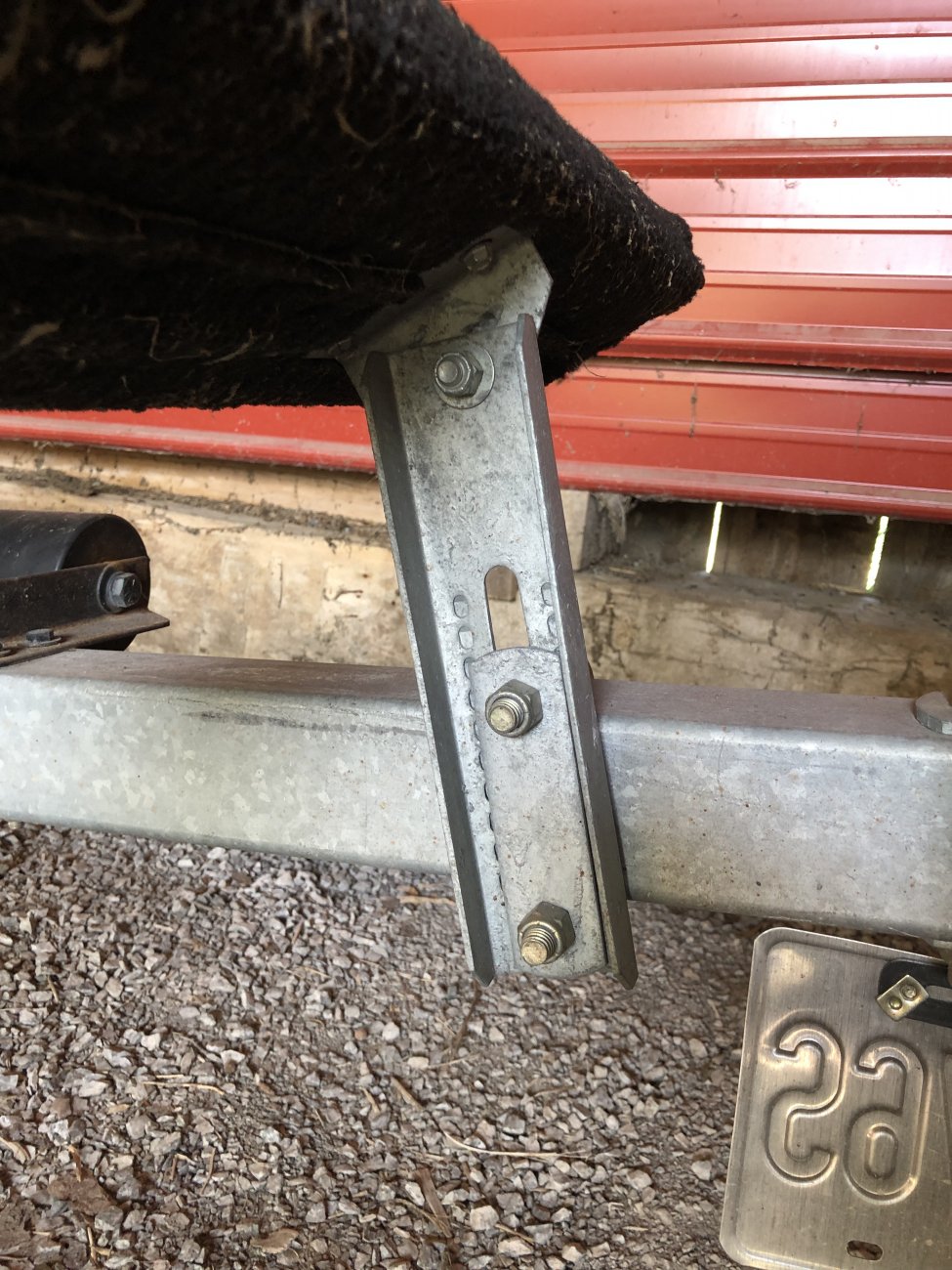 216 rear bunk mount.JPG