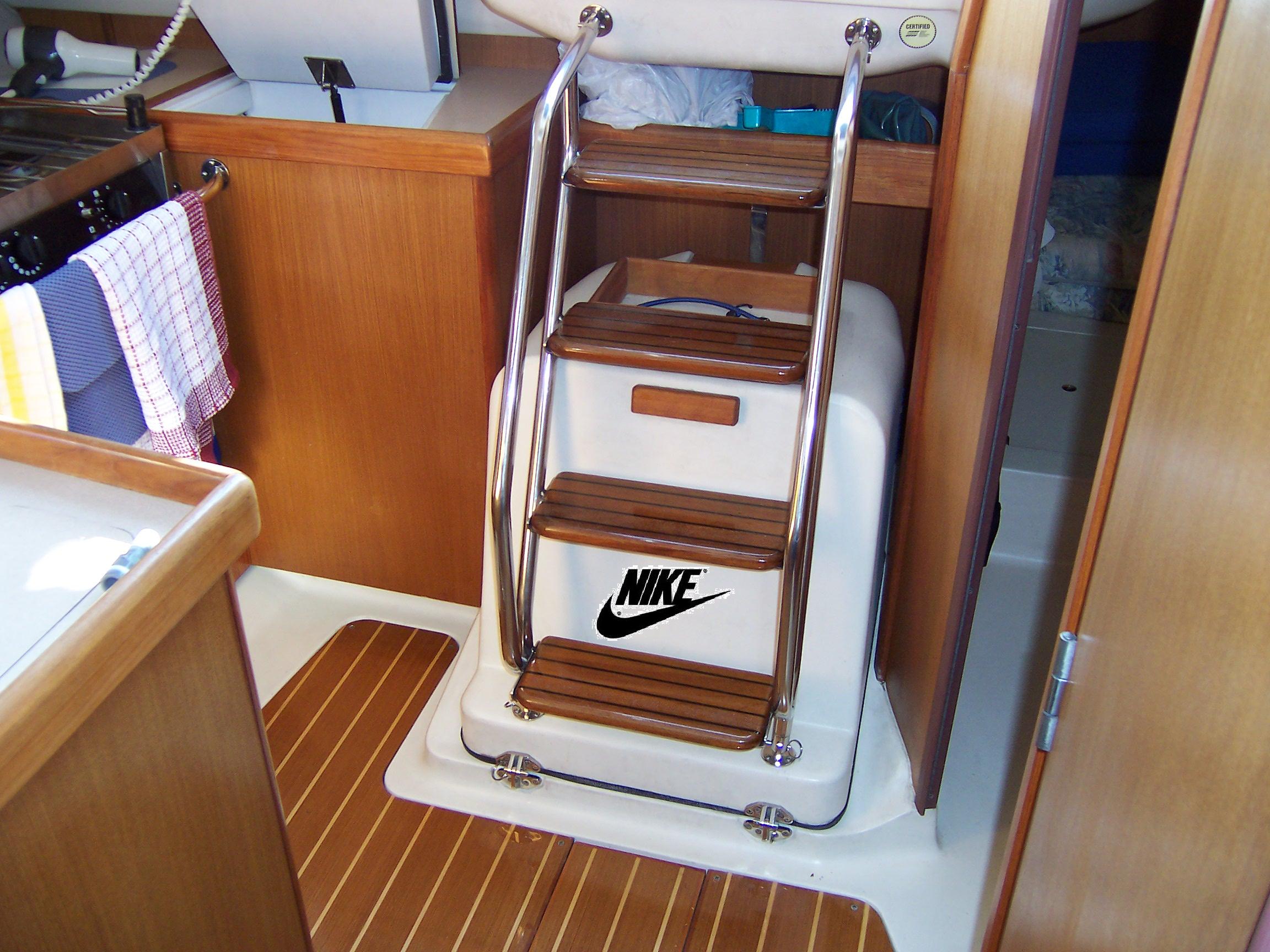 6100_7822R.JPG
