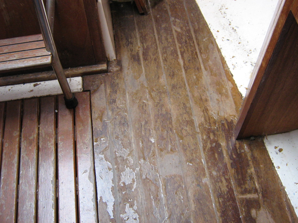 am411boat08.jpg