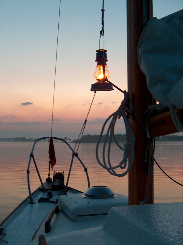 anchor-light.jpg