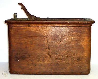 antique-wooden-toilet-tank-wolff-mfg_1_d61270190fc88949bade5d312a6b4231.jpg