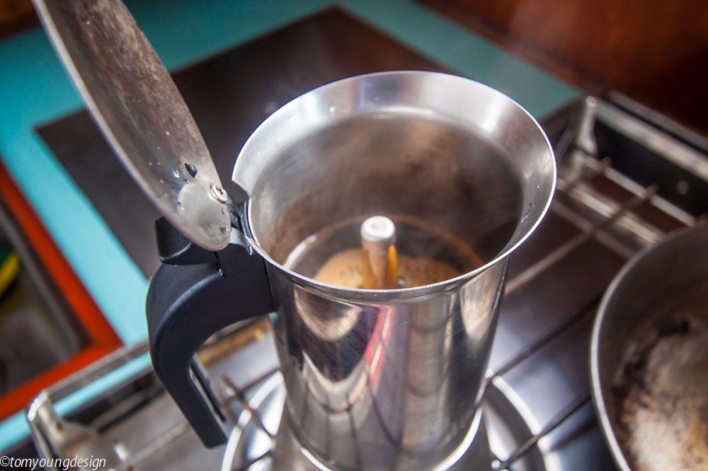 Bialetti brewed.jpg