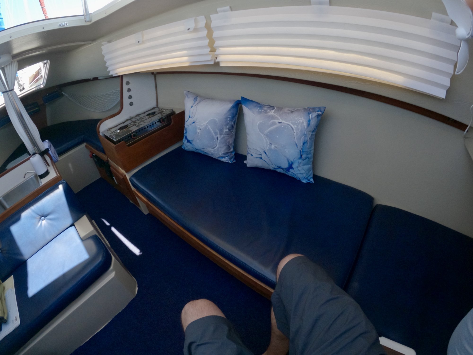 Boat cabin 3.jpg