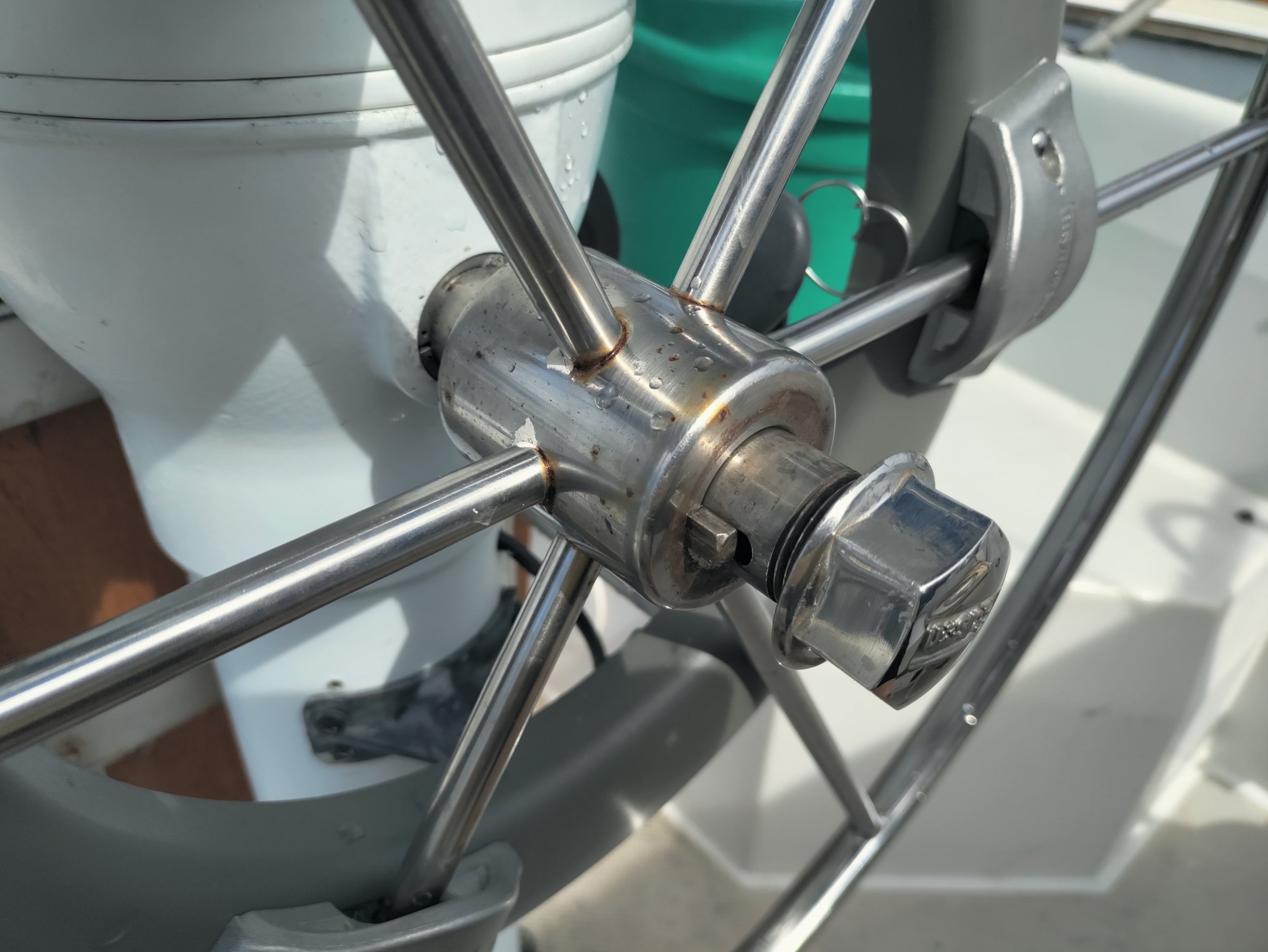 Boat Steering Wheel Shaft and Key.jpg