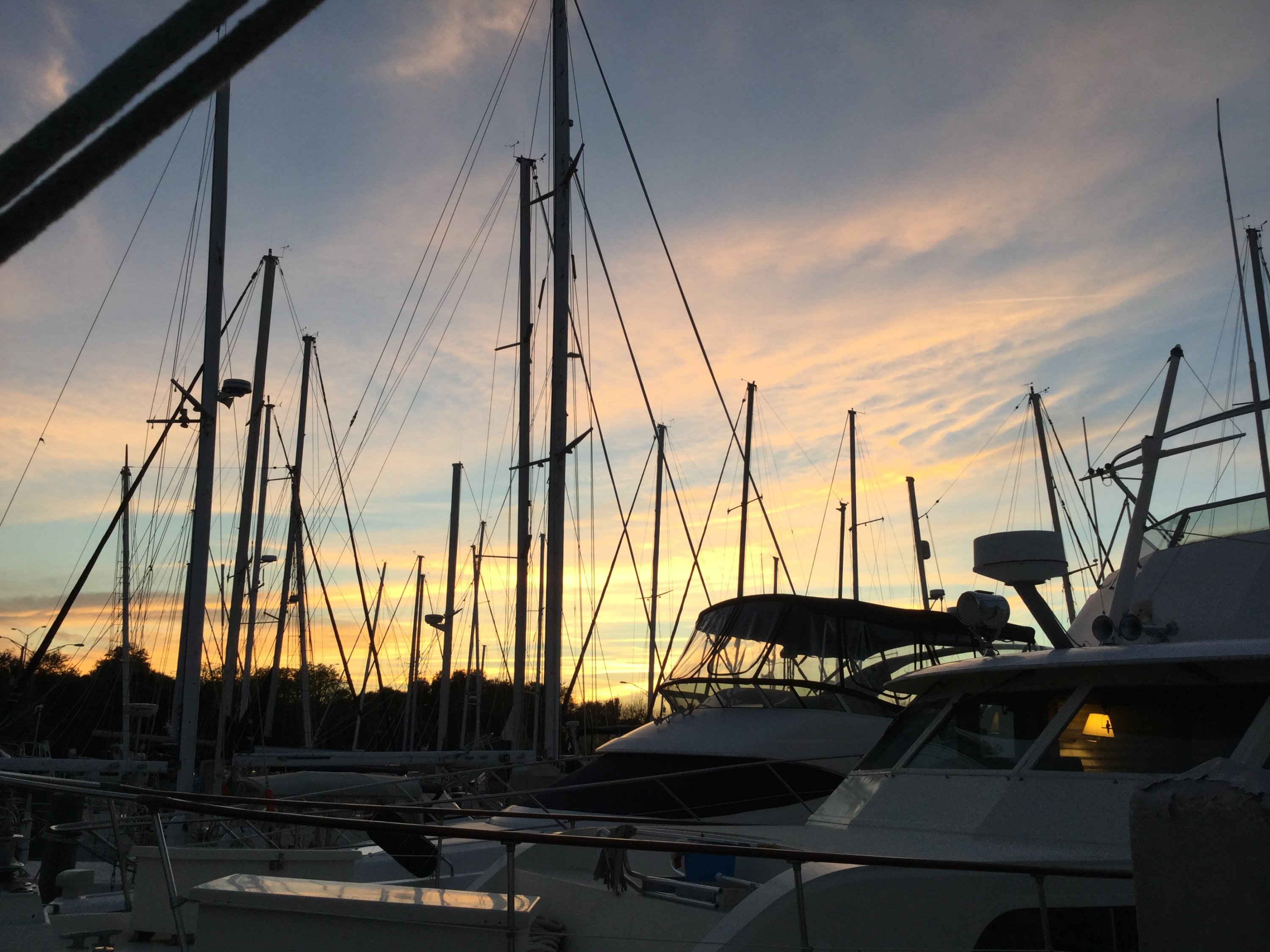 boat x-mas.JPG