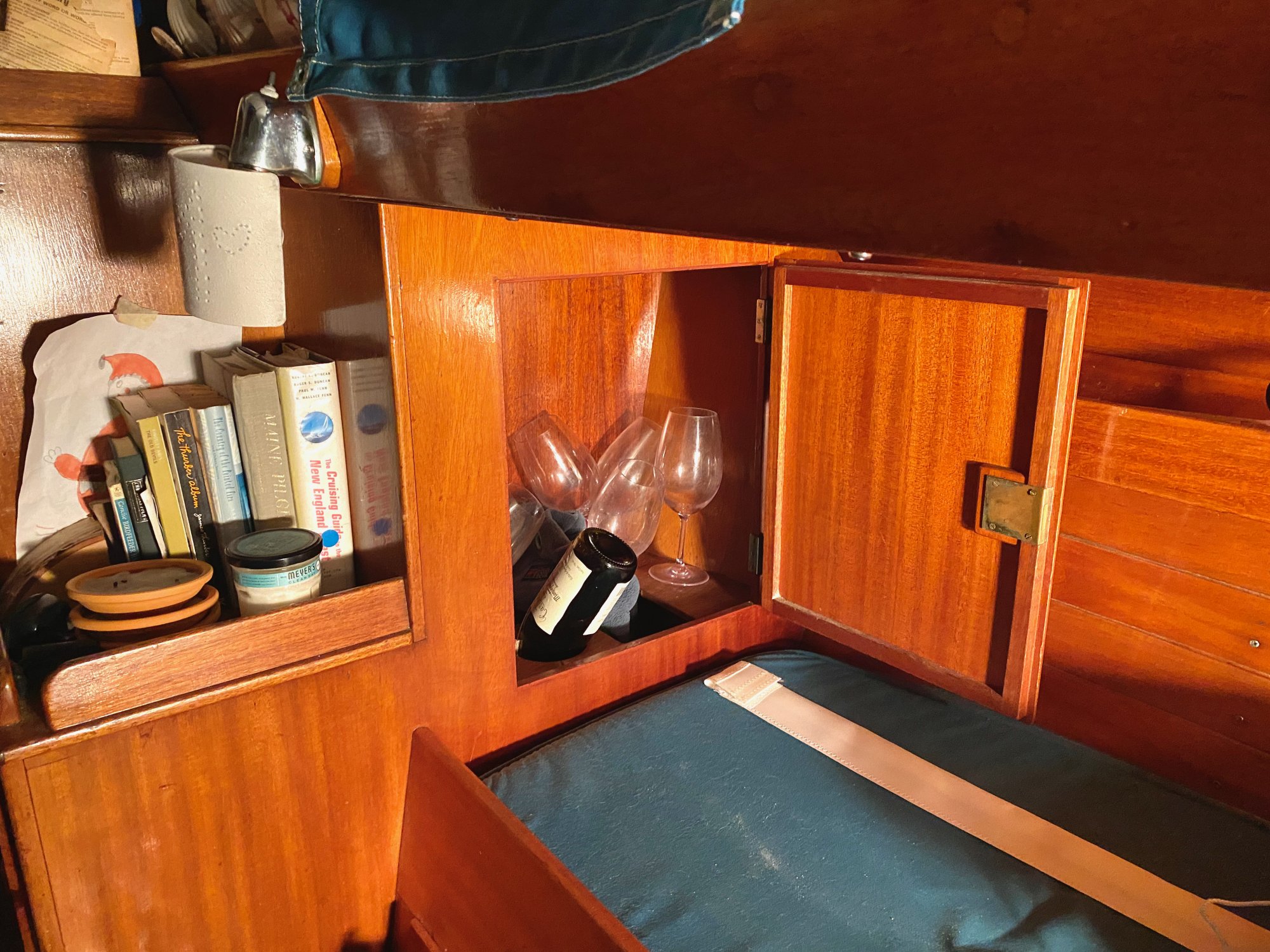 Bonded stores locker.jpeg