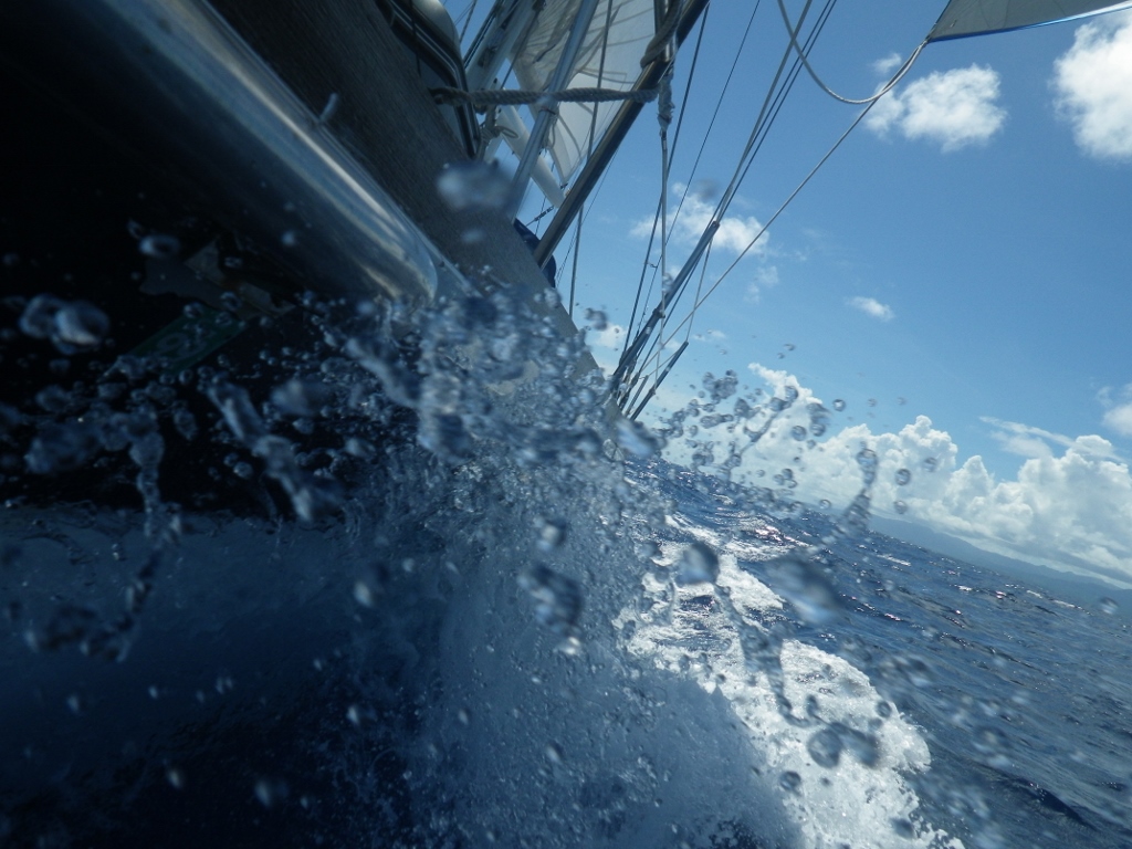 Caribbean Sailing Water (1024x768).jpg