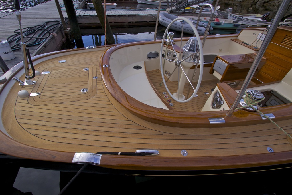 CARY ALI COCKPIT CLOSE FULL.jpg