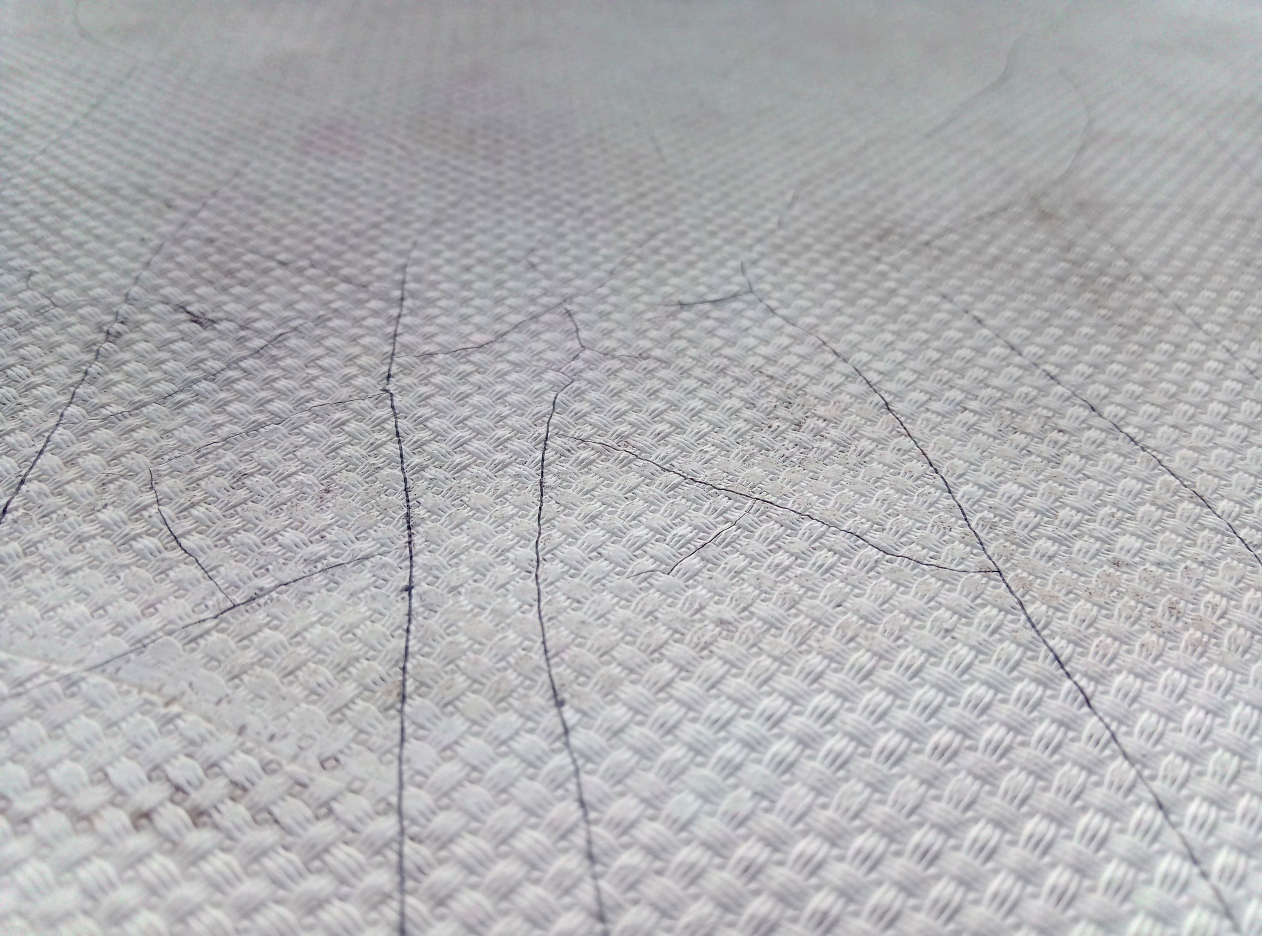 coaming cracks sm.jpg