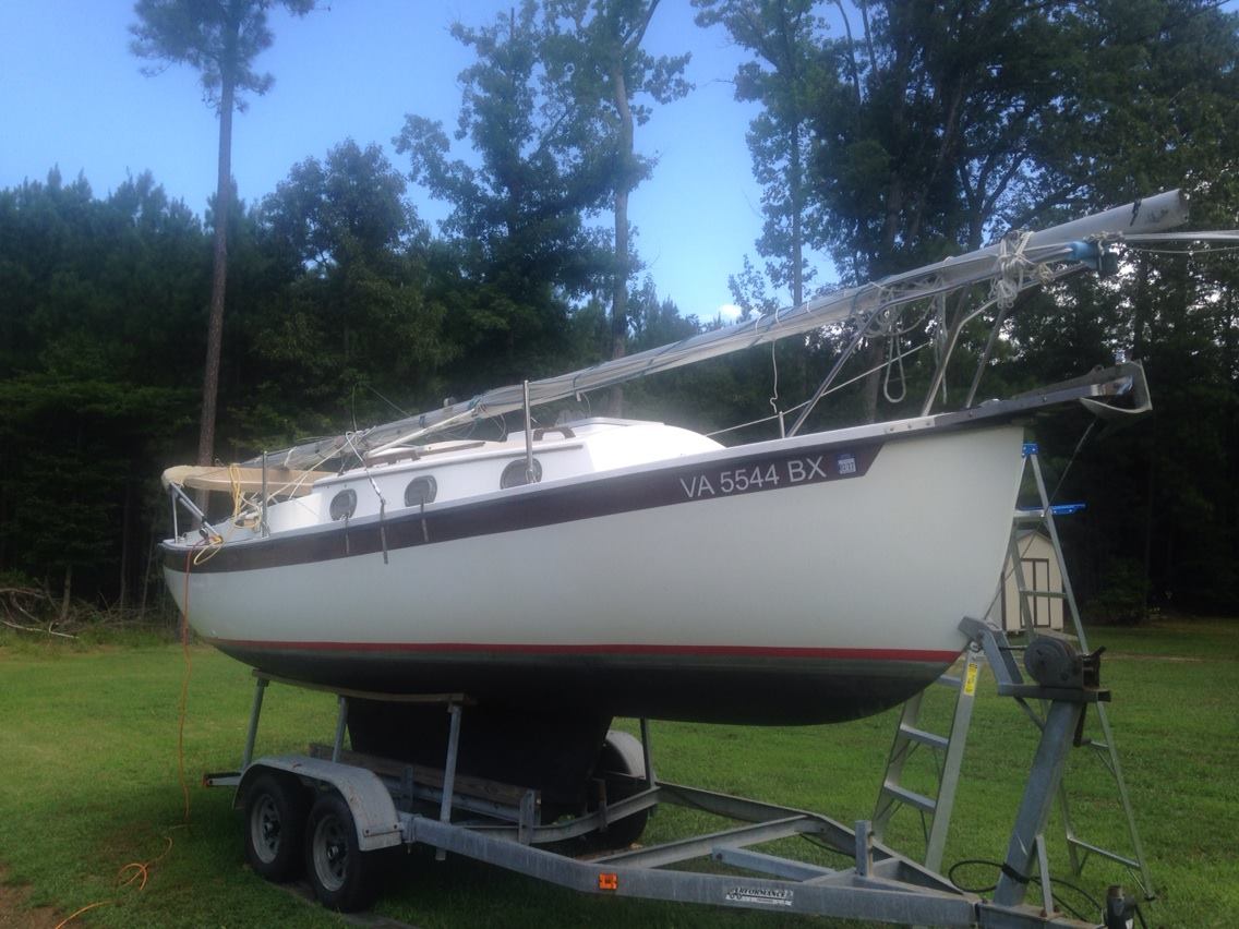 Compac 23 on trailer.jpg