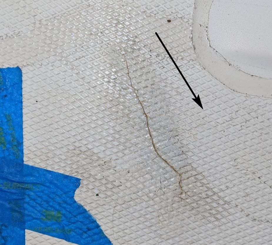 Crack.jpg