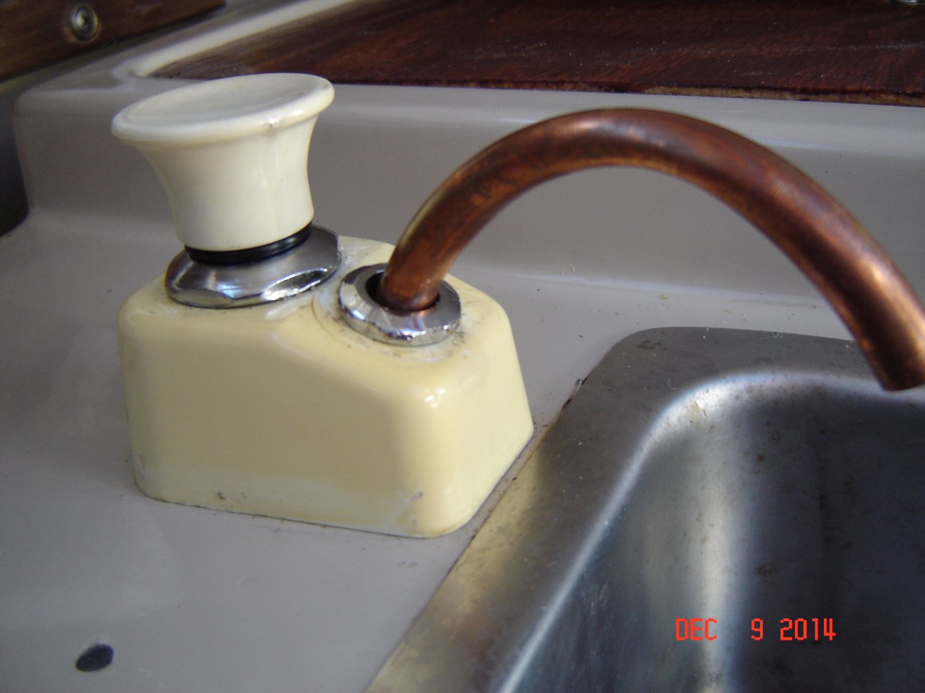 dinette sink and ice box cover  (3).JPG