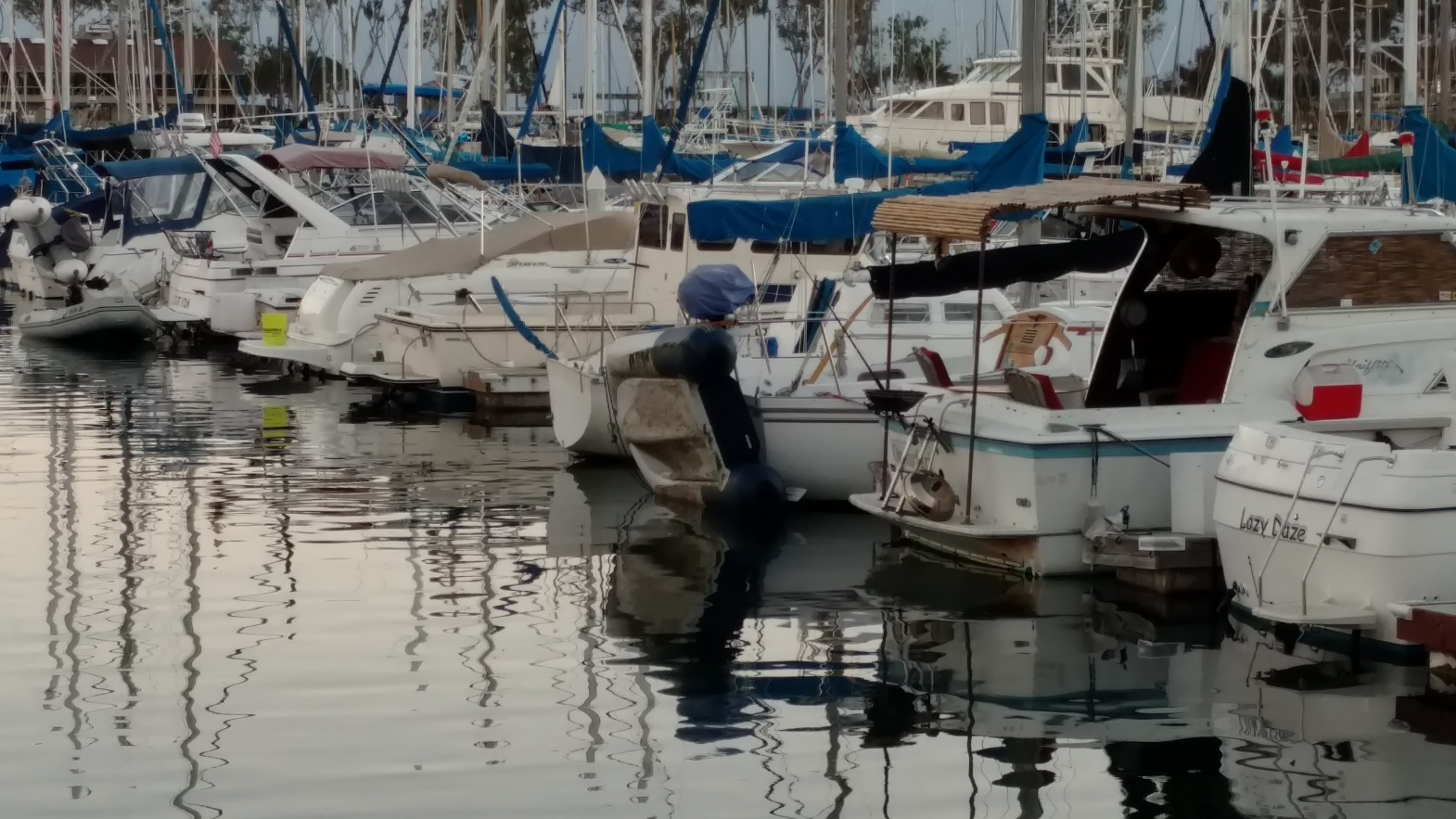 Dinghy on stern.jpg