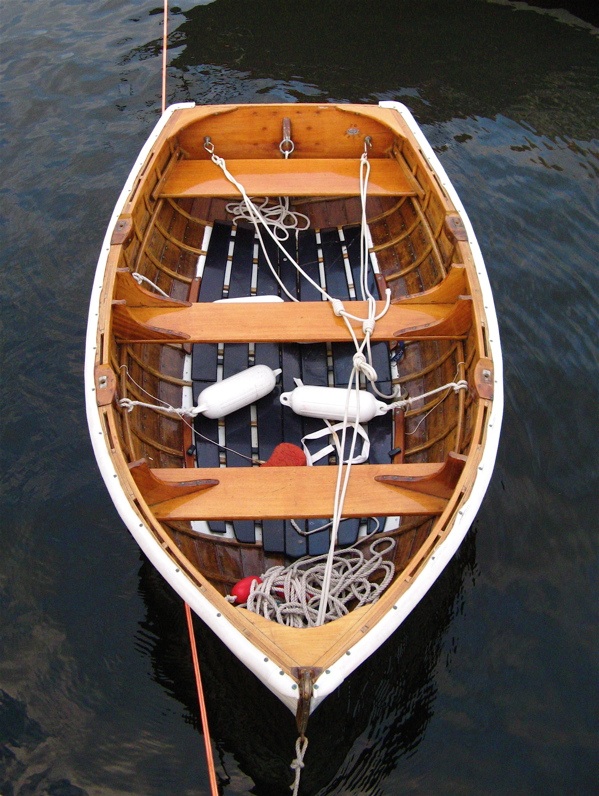 Dinghy ship shape2.jpg