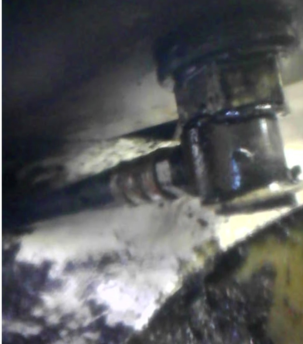 Drain hose leak.jpg