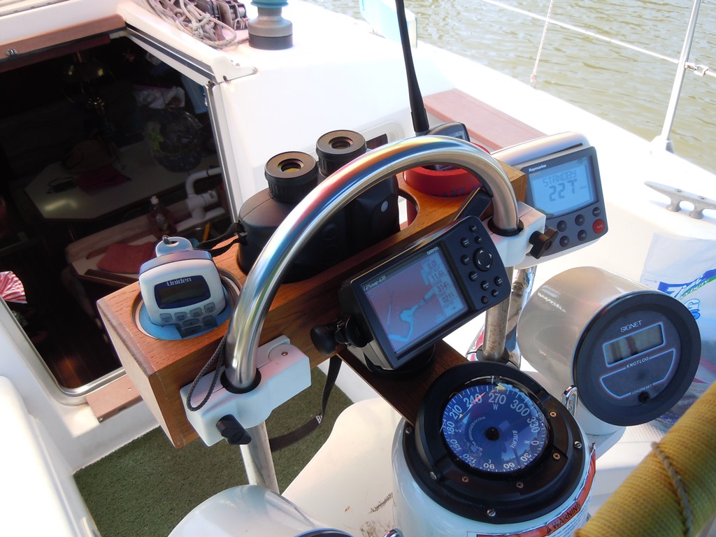 DSCN4624 GPS Teak Holder 2.jpg