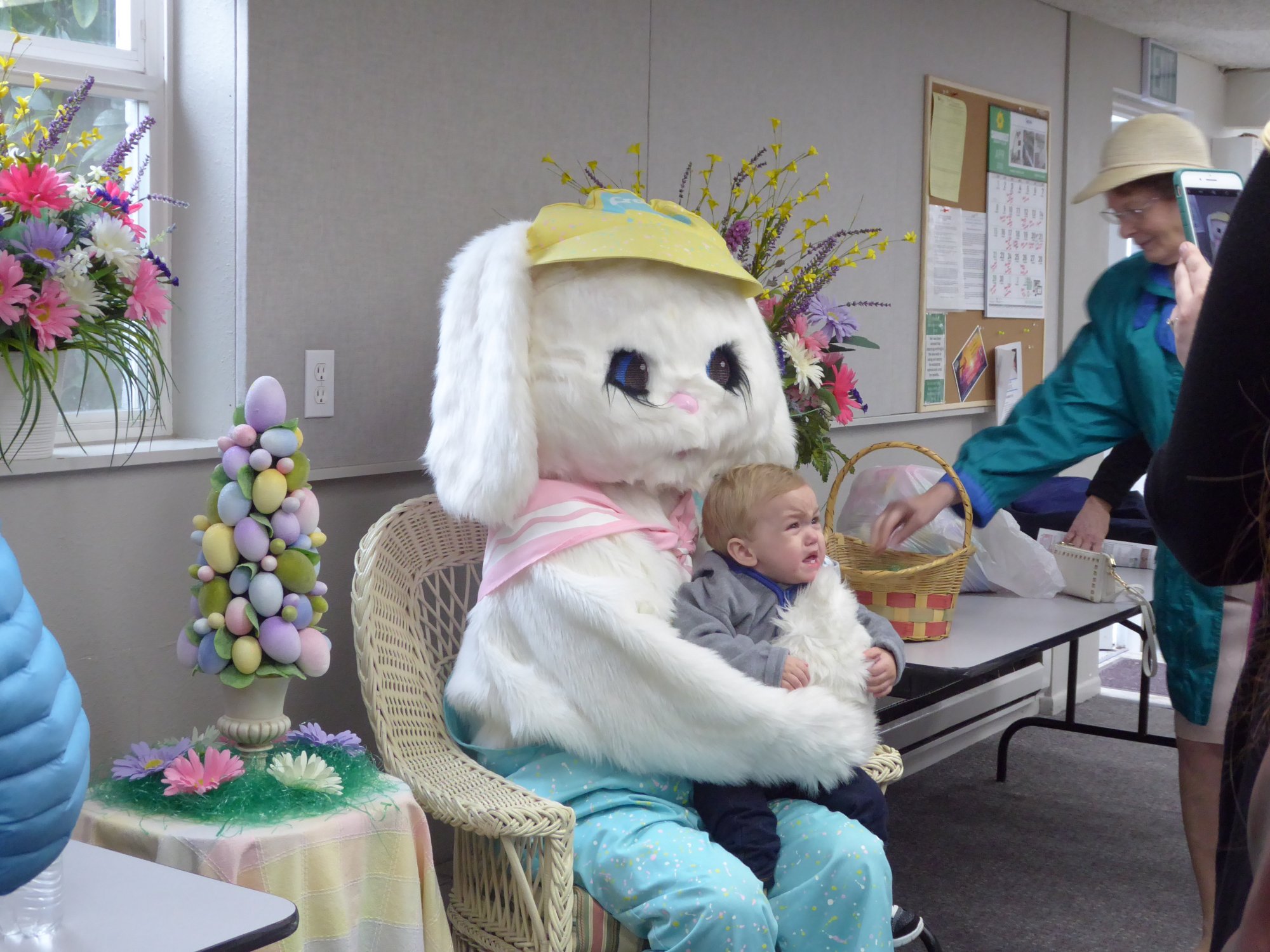 Easter Bunny 201813.jpg