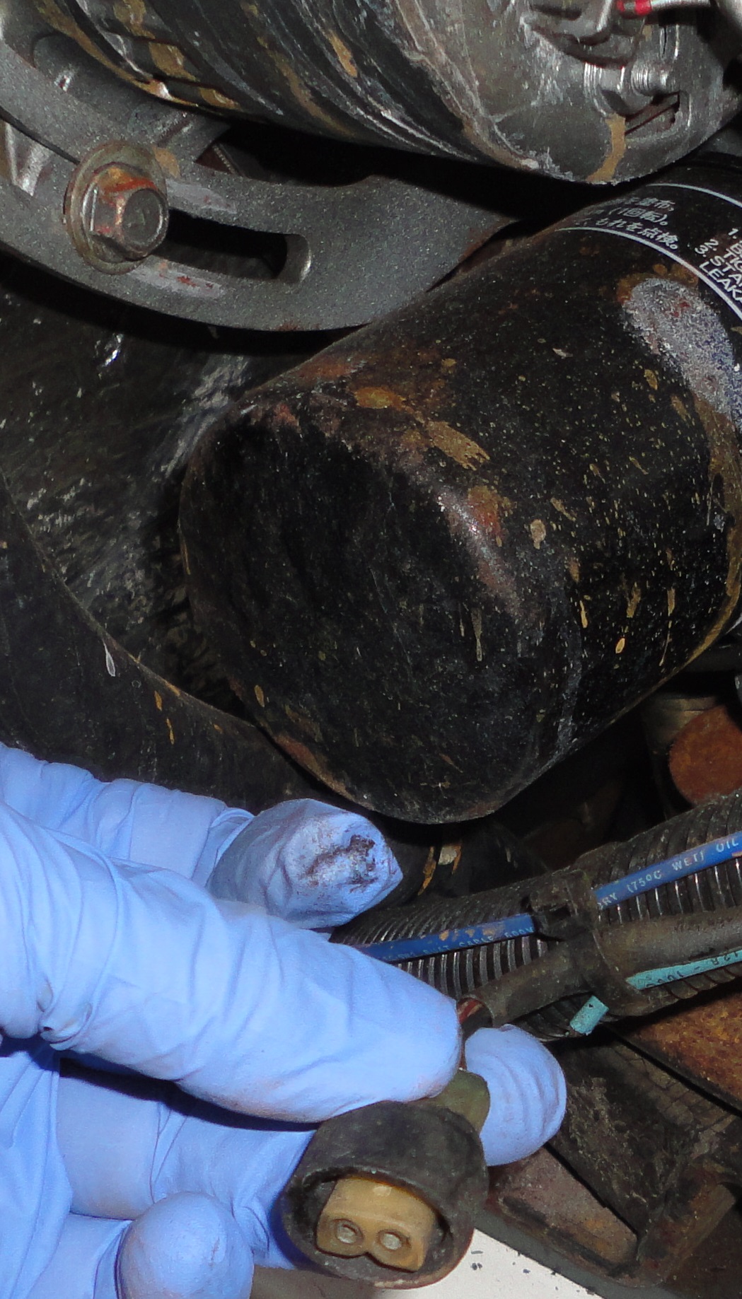 Engine compartment 1.JPG