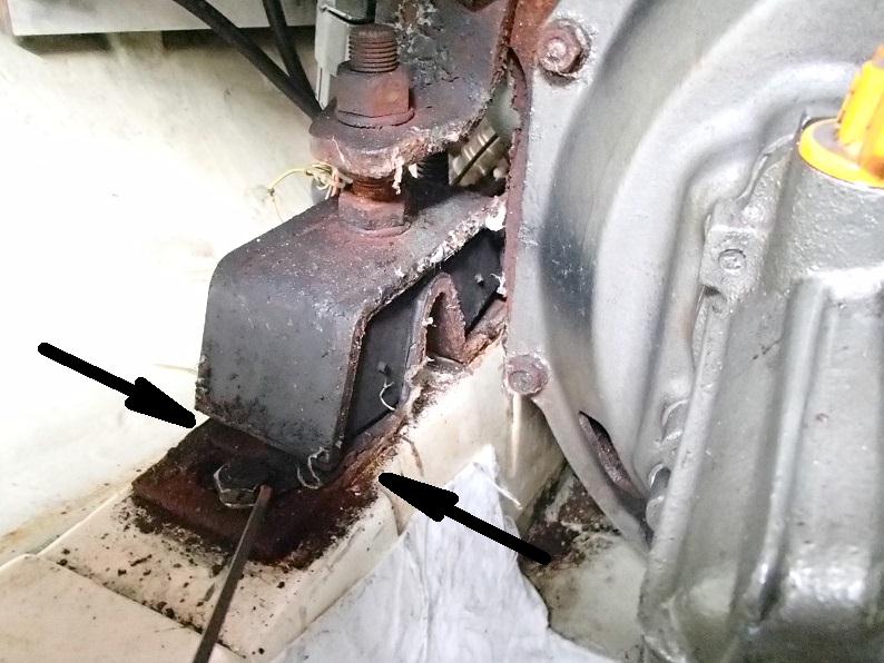 broken engine mount