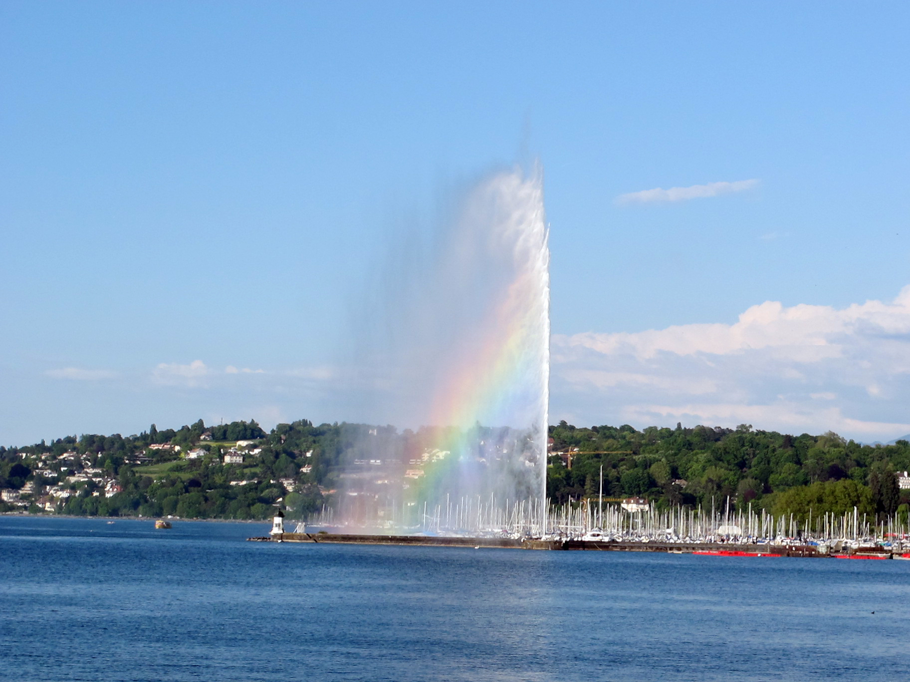 Ginevra,_jet_d'eau,_arcobaleno.JPG