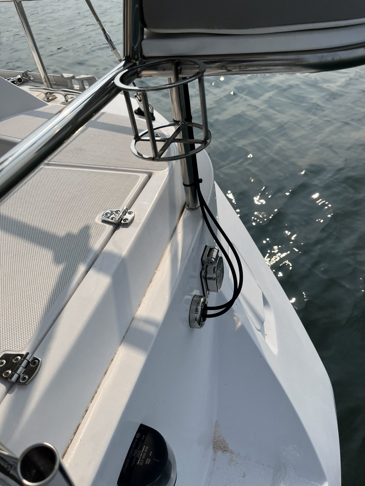 Gland in the  transom.jpg