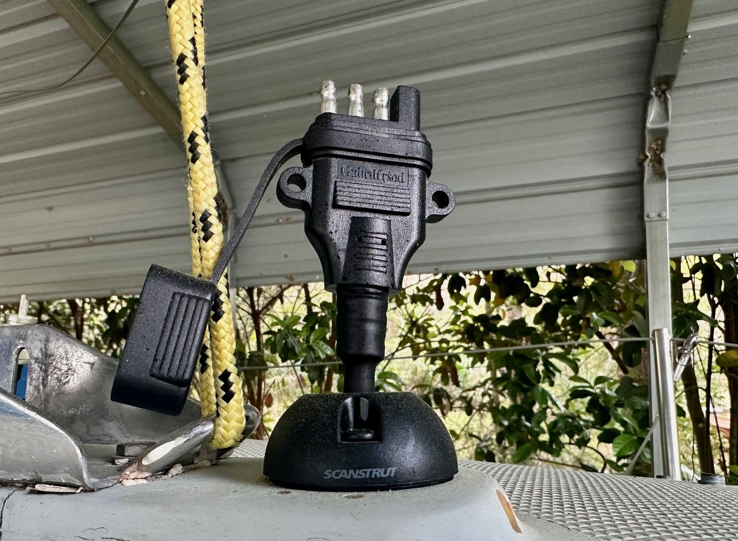 GUBRDFRSOD CONNECTOR.jpg