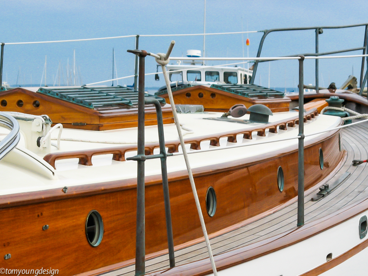 Handrails Viking O crop.jpg