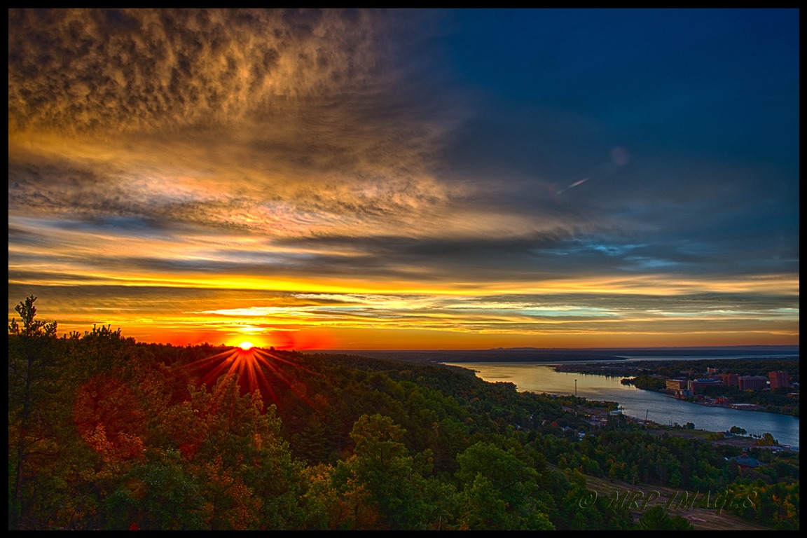 Houghton Sunrisee 0920S.jpg