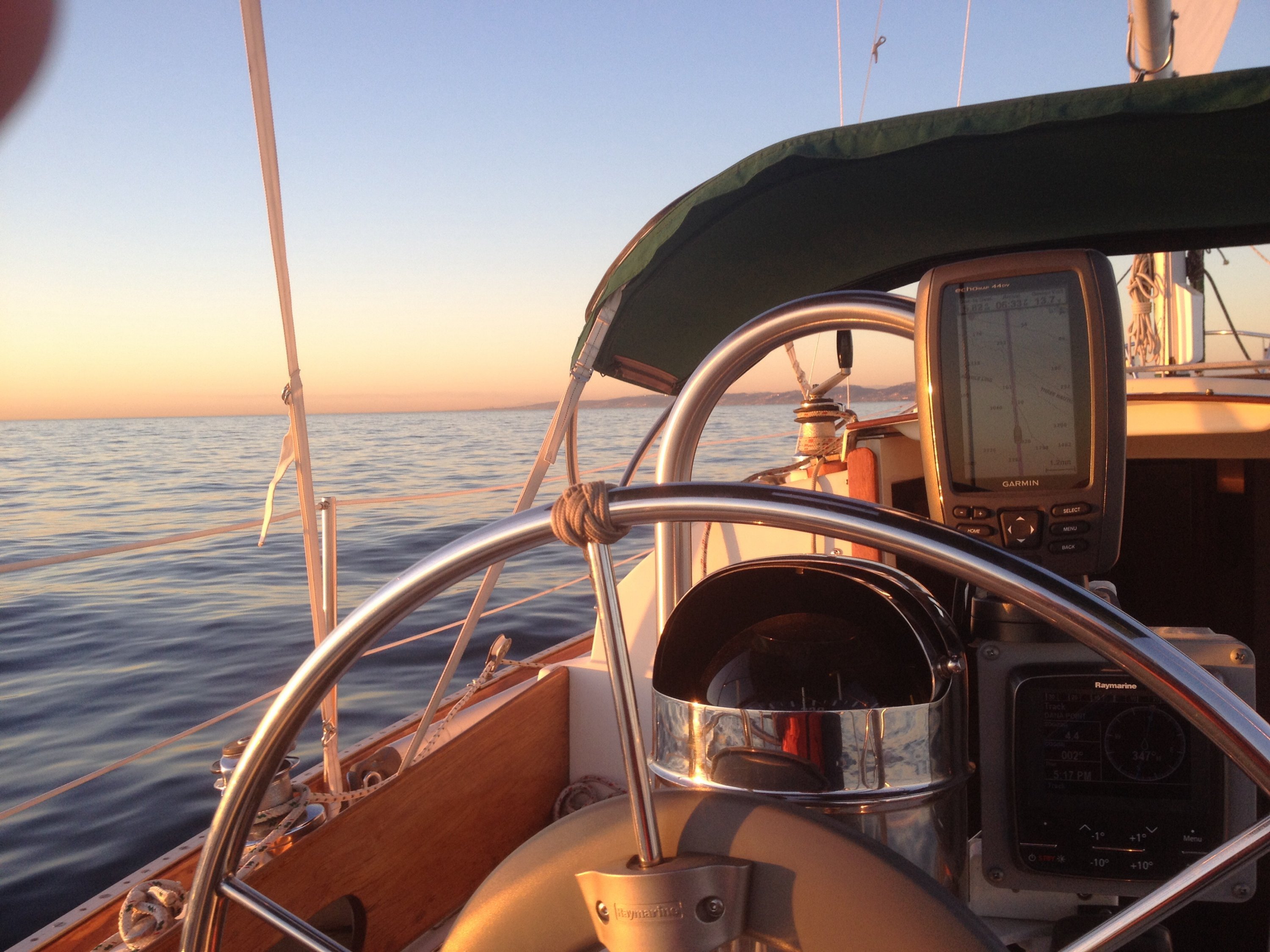 Situation escape volume Mounting a Raymarine P70 Head options | Sailboat Owners Forums