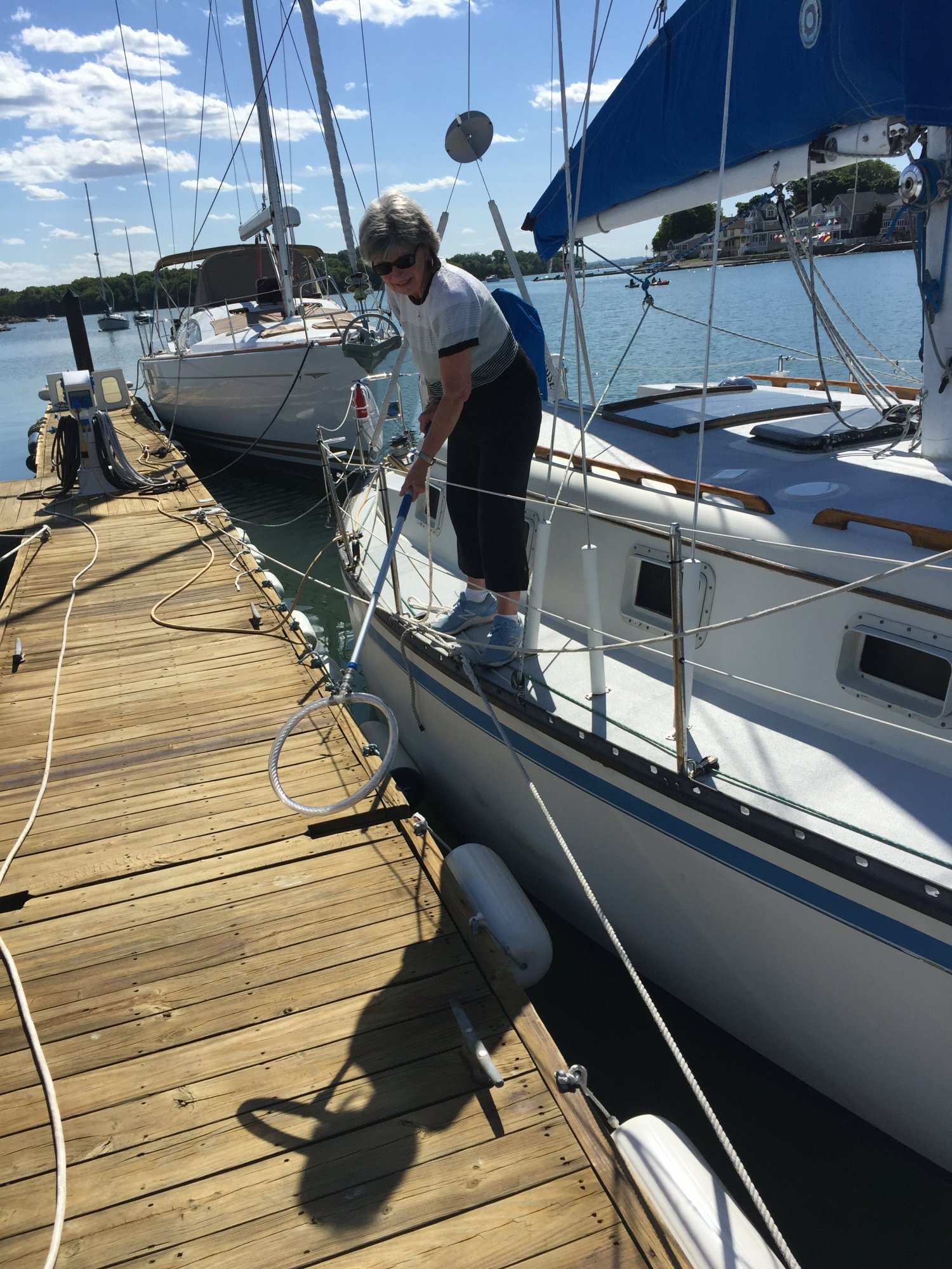 docking a sailboat single handed