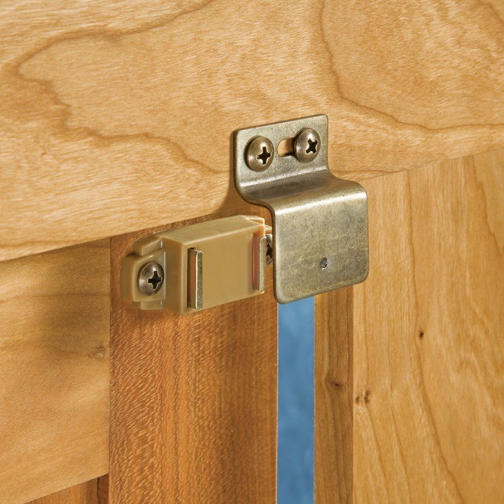 inset latch.jpg