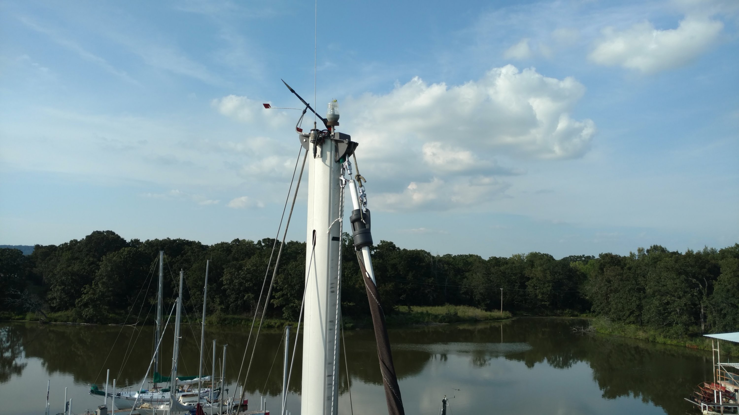 Isomat mast head.jpg