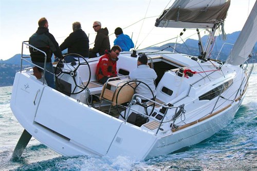 jeanneau-sun-odyssey-349-deck-layout_500x333.jpg