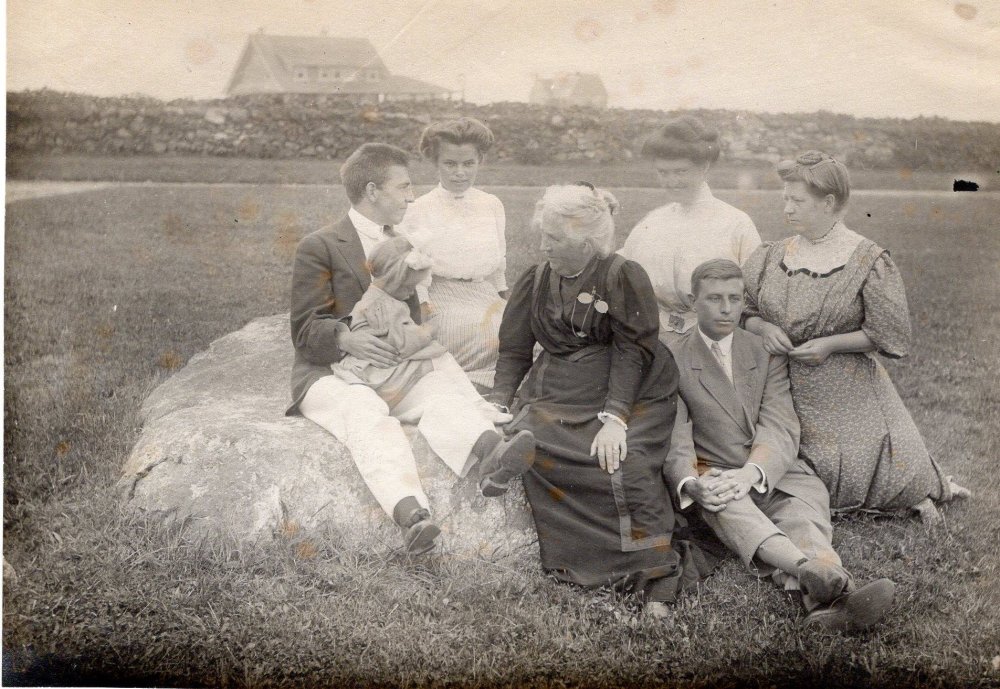 John Alden and family.jpg
