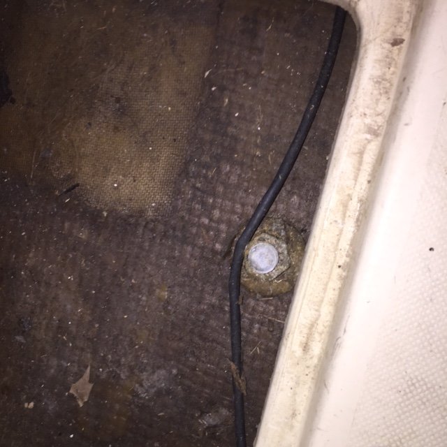 Keel bolts 3.JPG