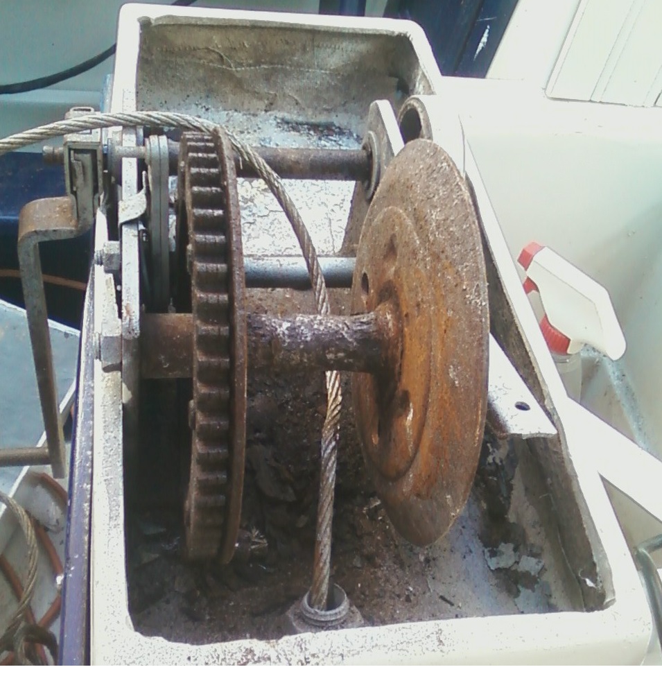 keel winch.jpg