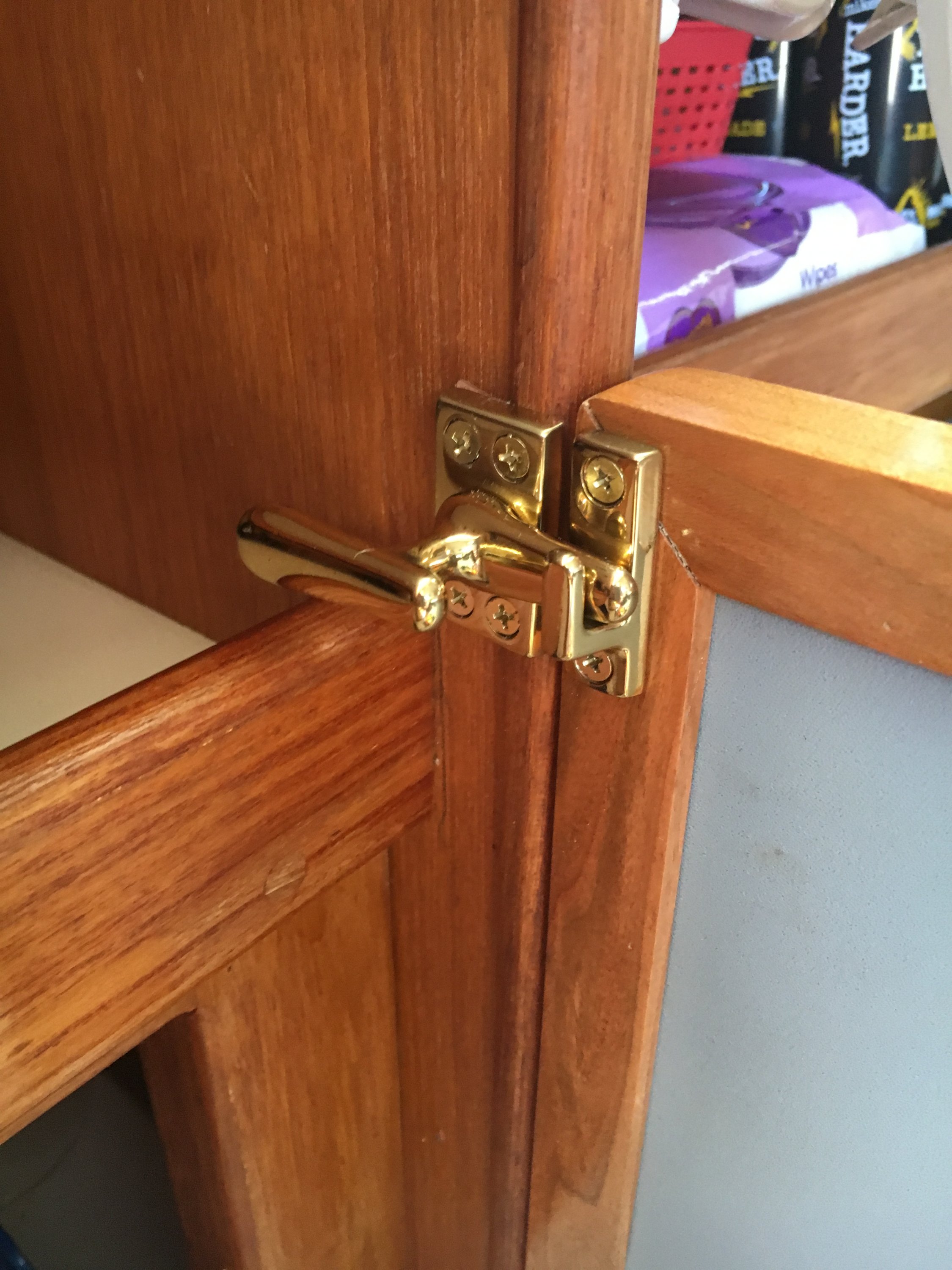 Latch.JPG