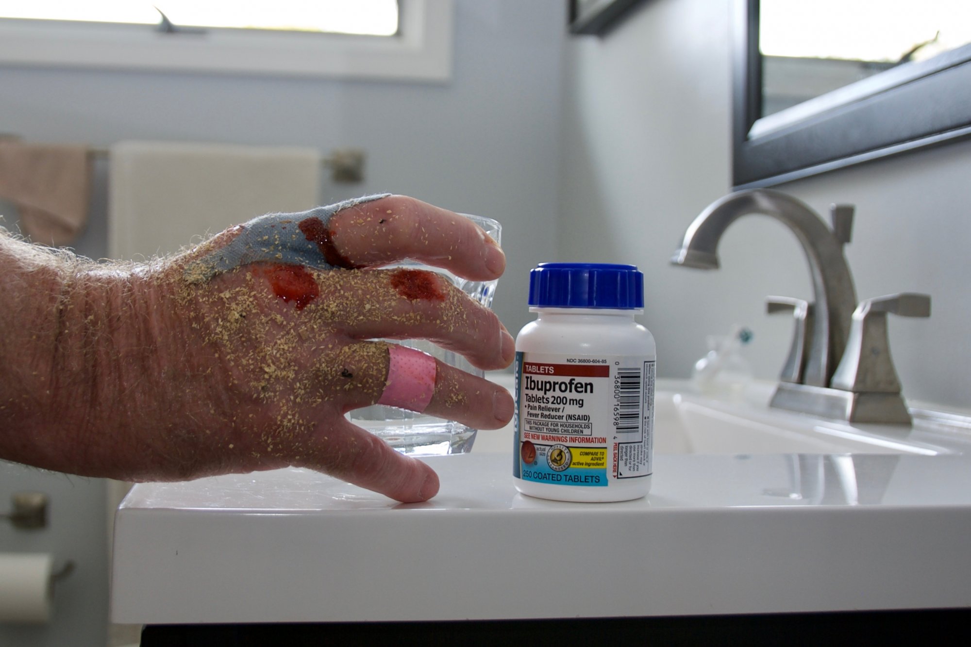 Lochner-Hand.jpg