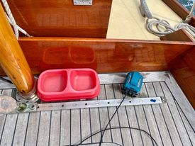 Makita charger.jpeg