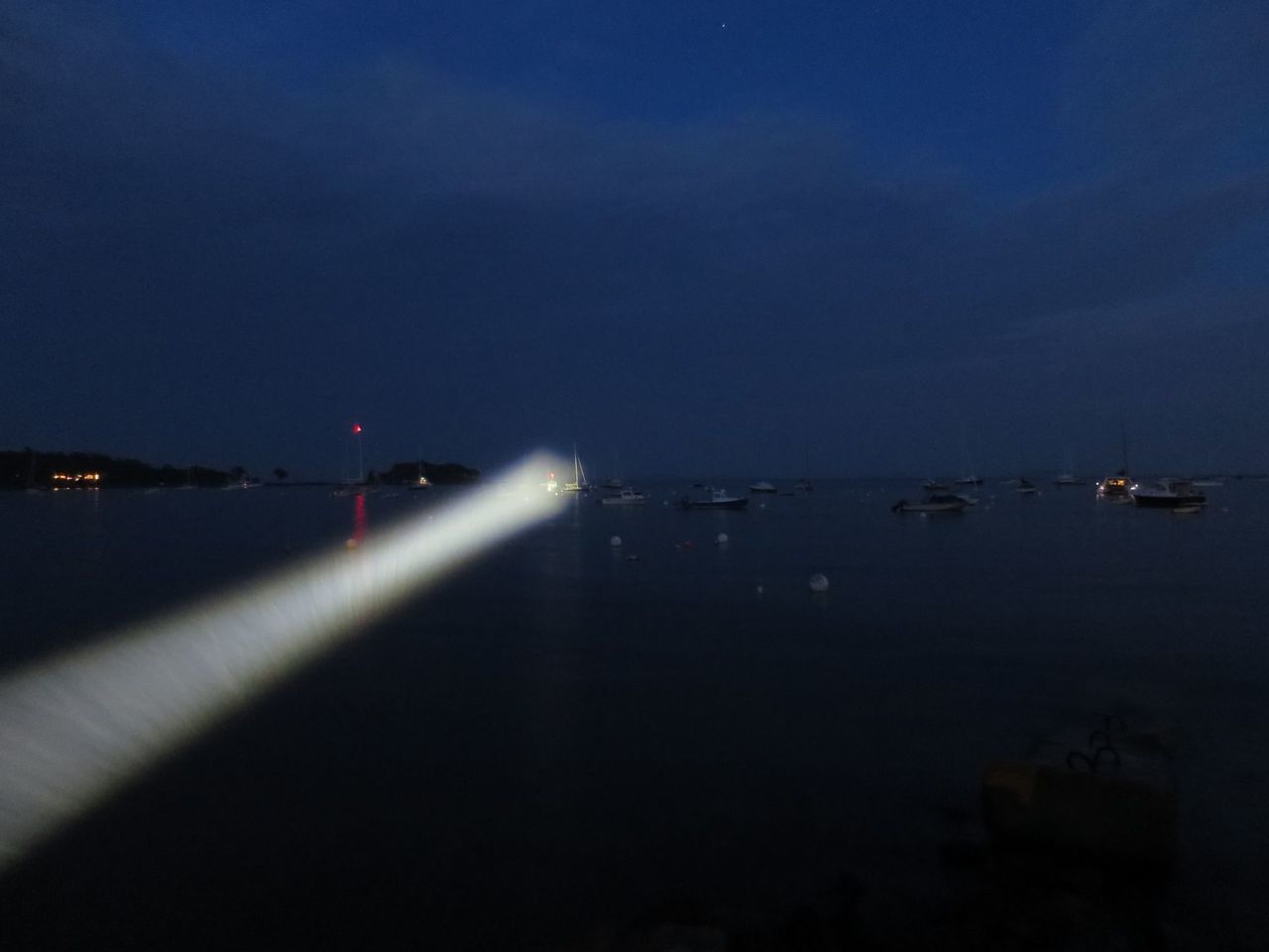 Marinebeam_Ultra_spot_flashlight_testing_cPanbo__13764.1422483436.1280.1280.jpg