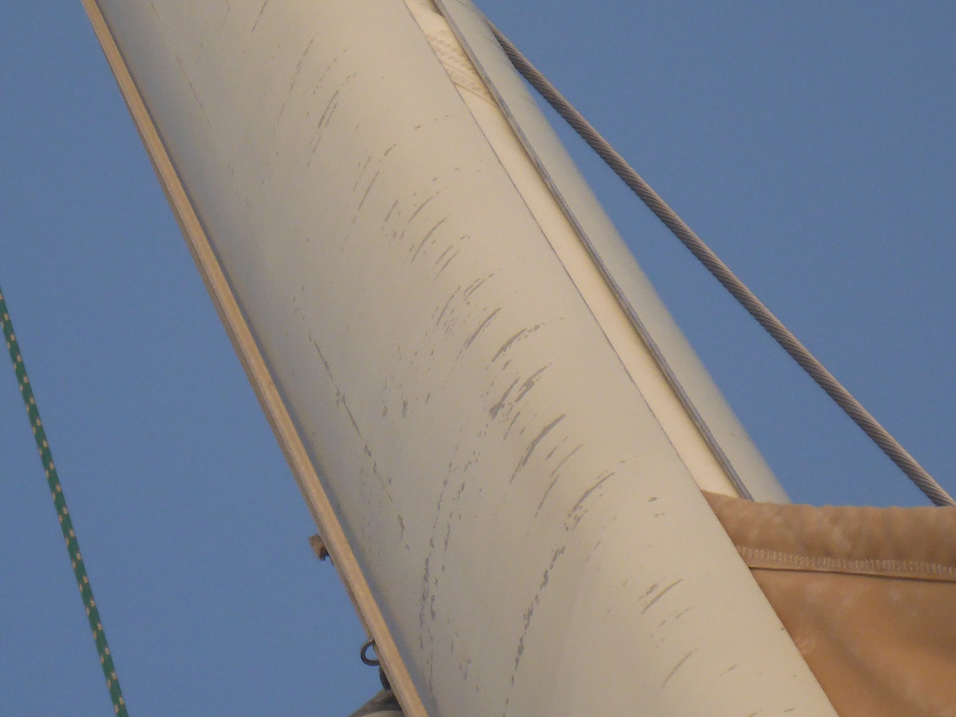 mast chafe sm.jpg