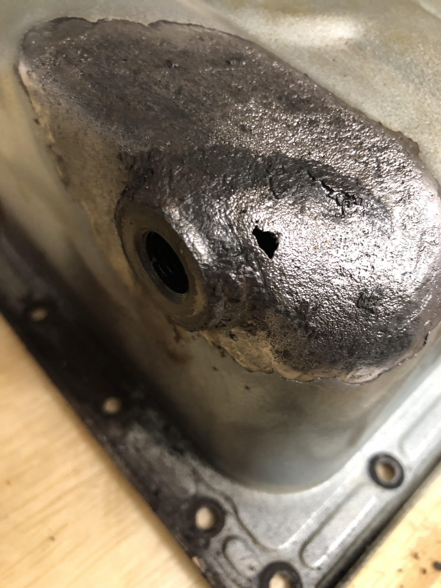 oilpan hole.jpg