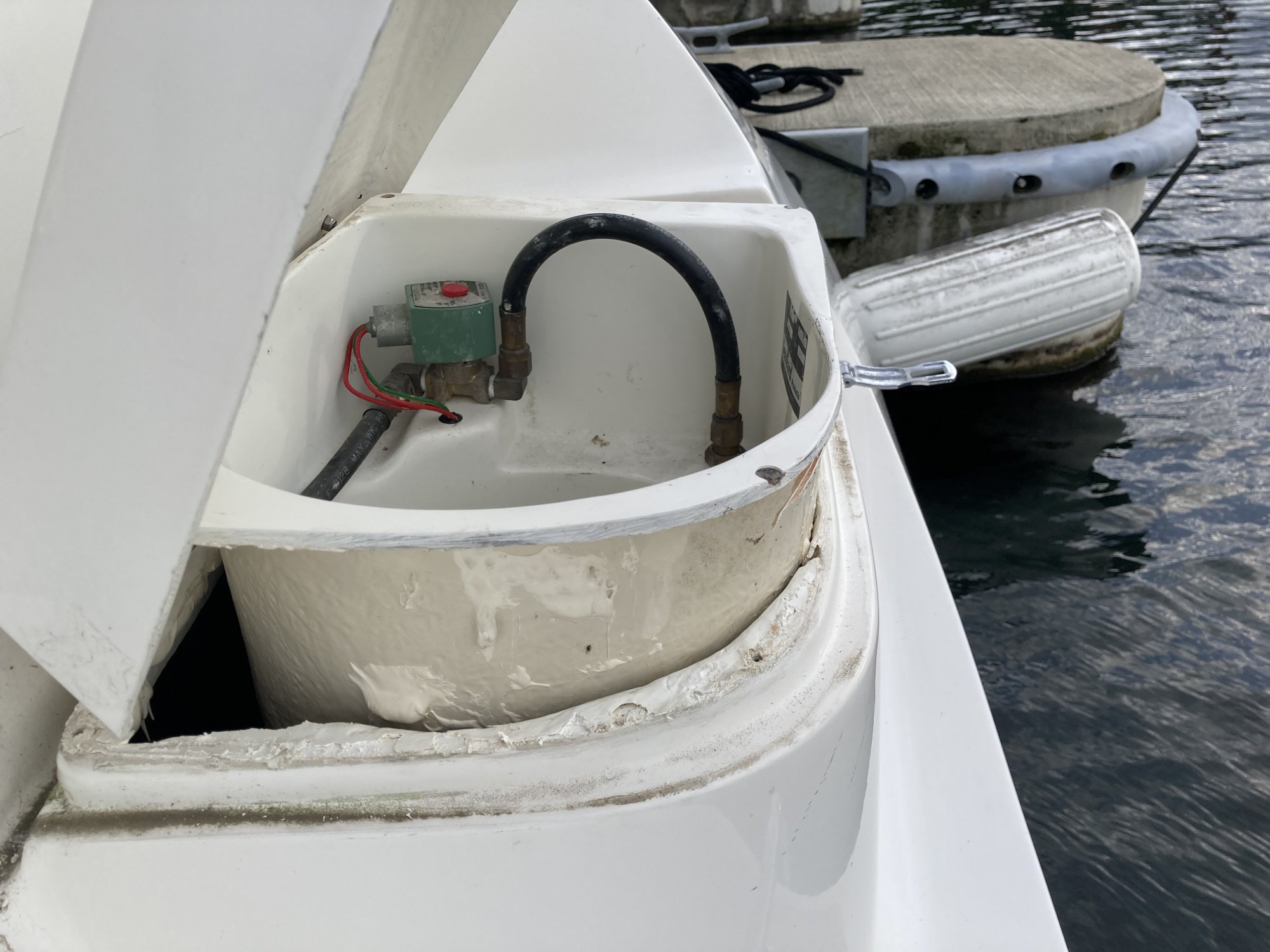 Propane_Locker_Liner_Lifted.jpeg
