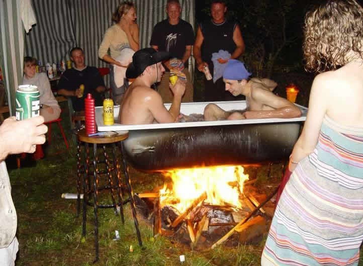 redneckHotTub.jpg