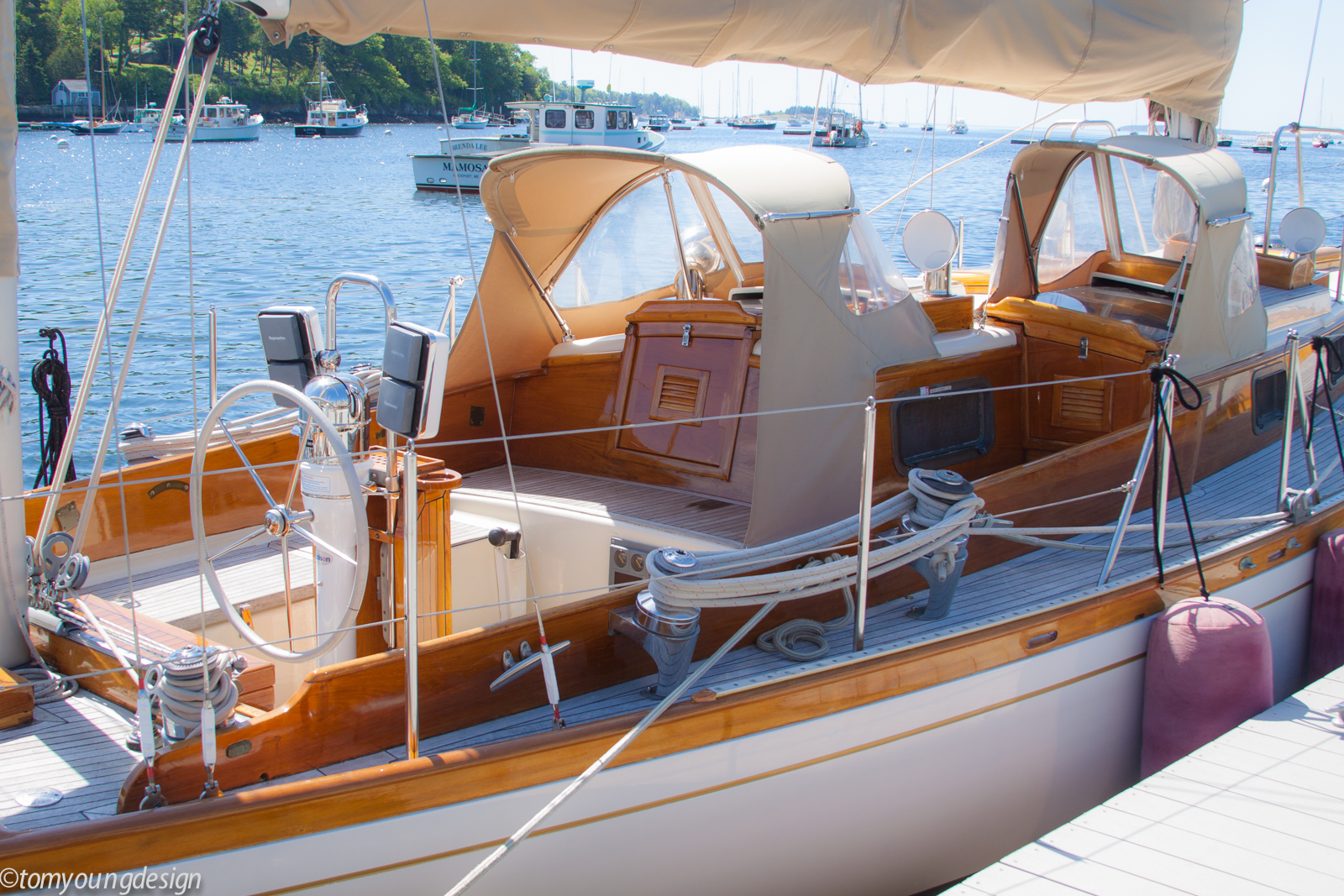 Rhodes Reliant dual companionway (1 of 1).jpg