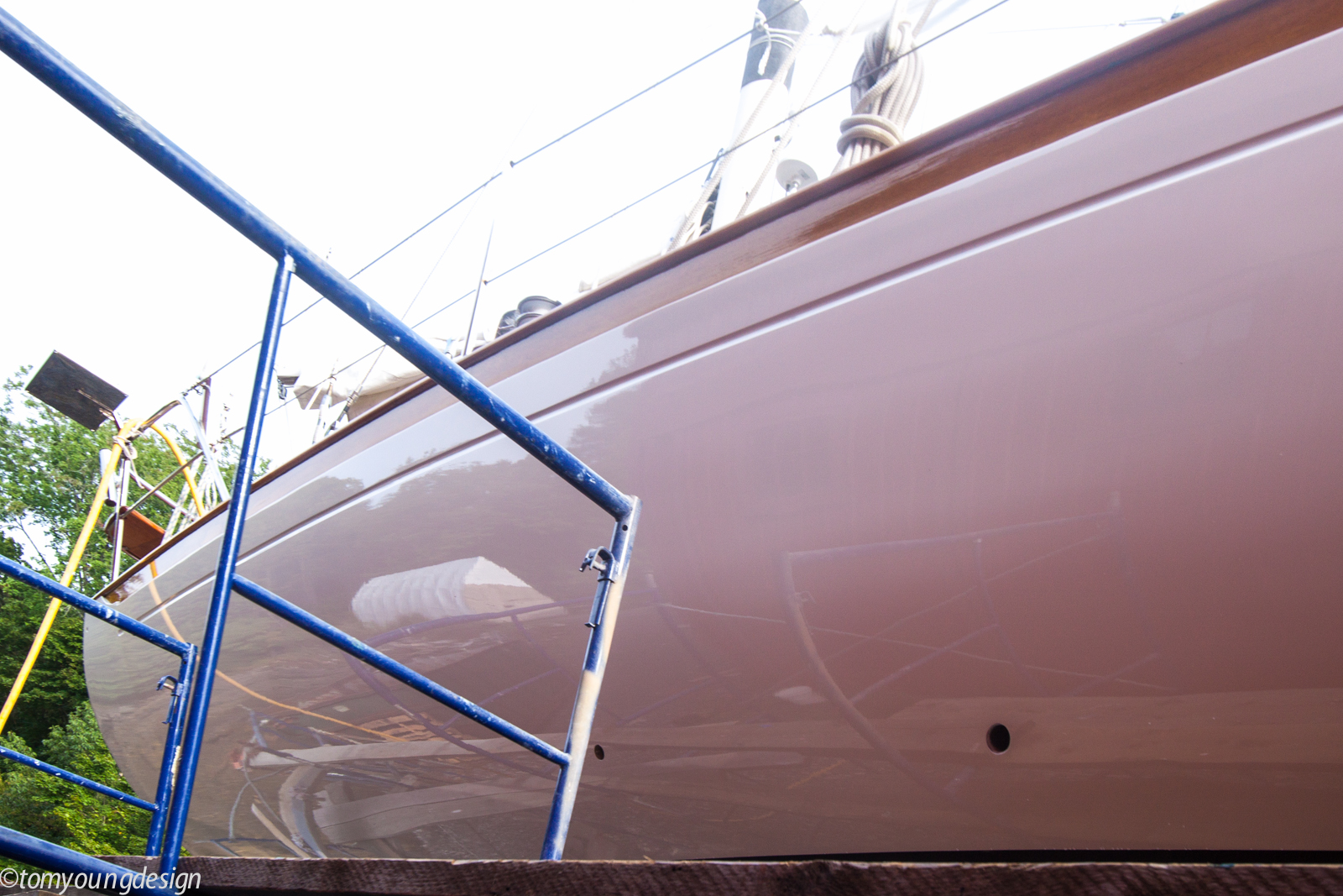 Roll and tip topsides (1 of 1).jpg