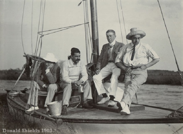 sailing attire 1022.jpg